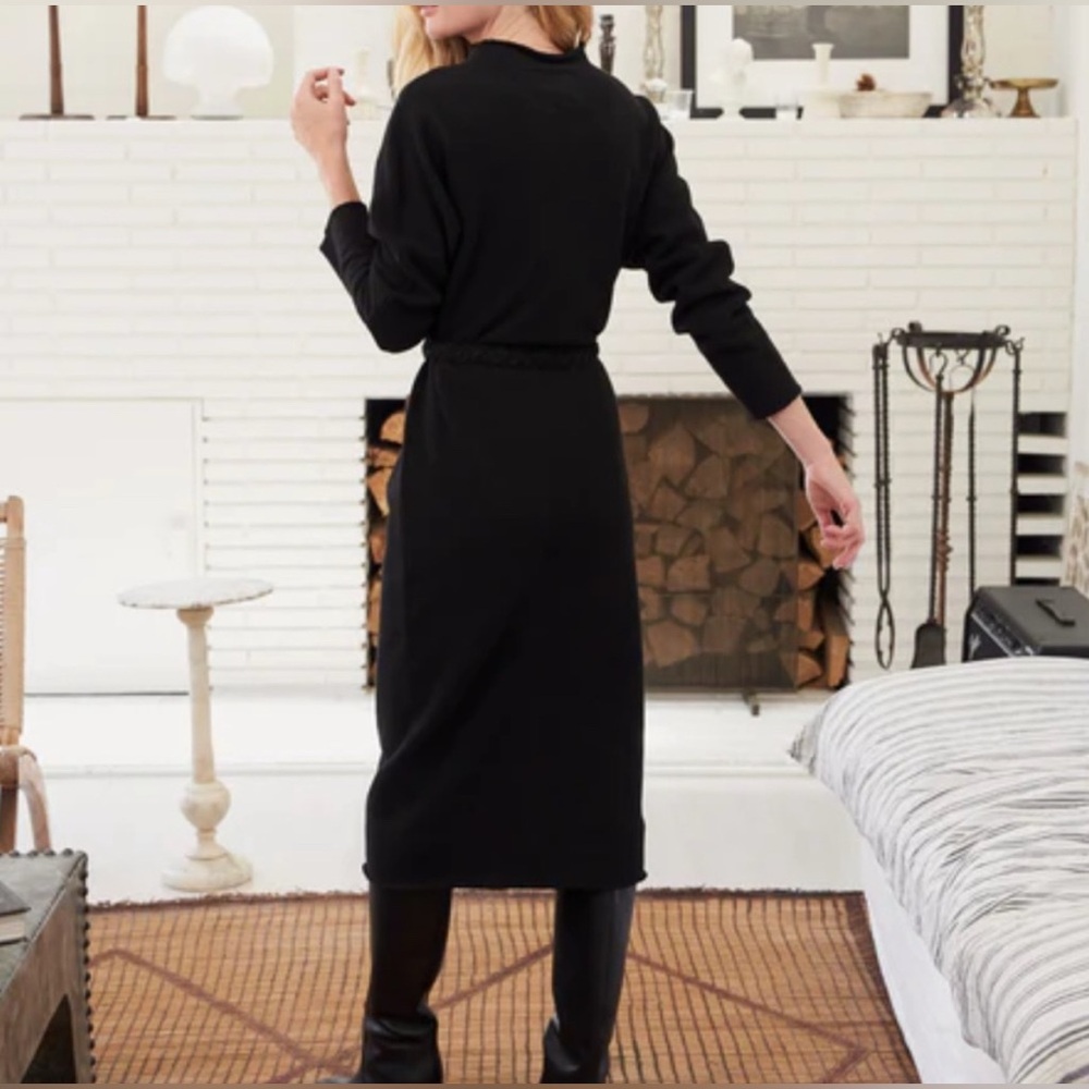 New Frank & Eileen ISABELLE
Funnel Neck DressTRIPLE FLEECE Black - Picture 6 of 17